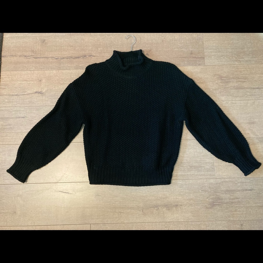 Black chunky knitted sweater